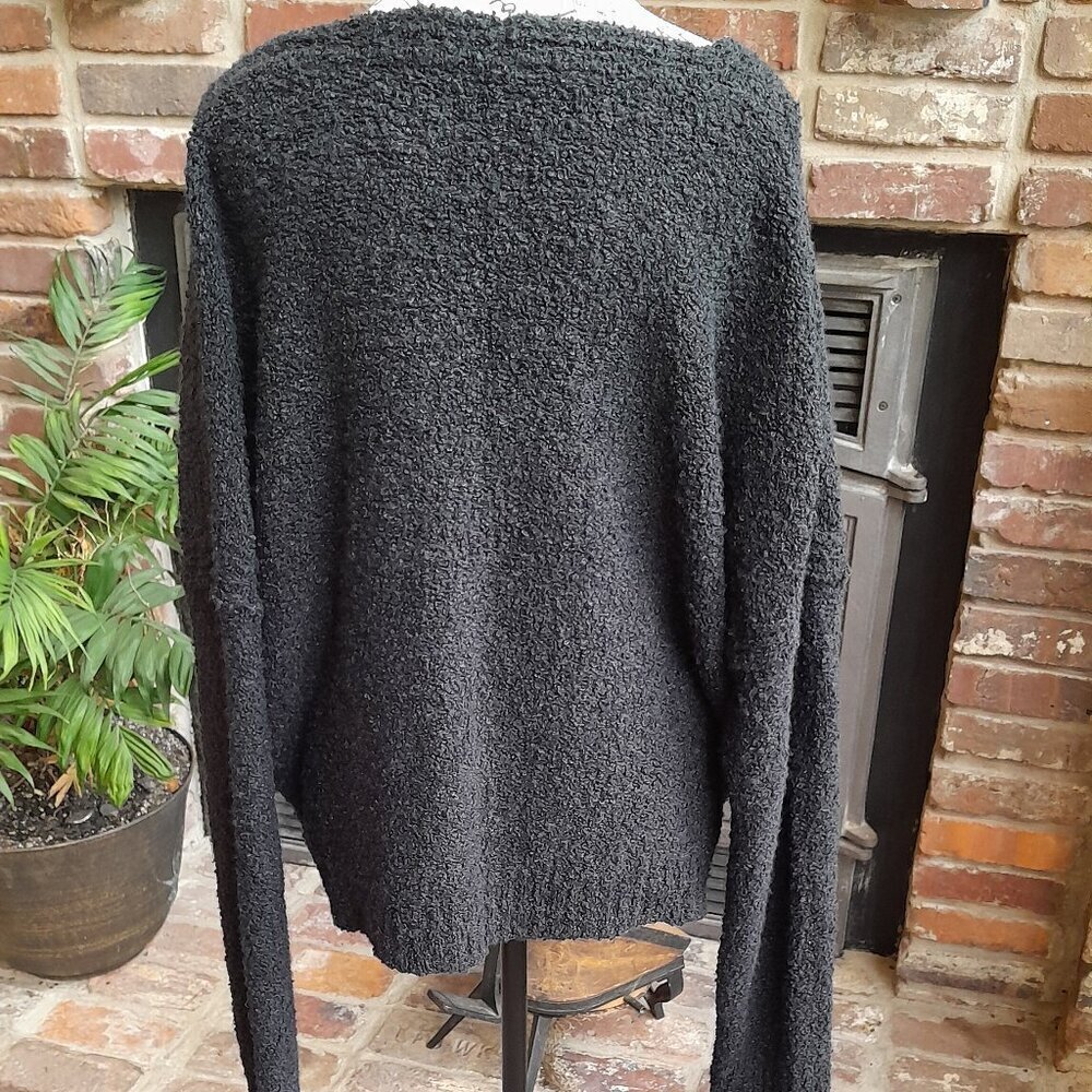 NWT FREE PEOPLE Black Sweater - Picture 2 of 6
